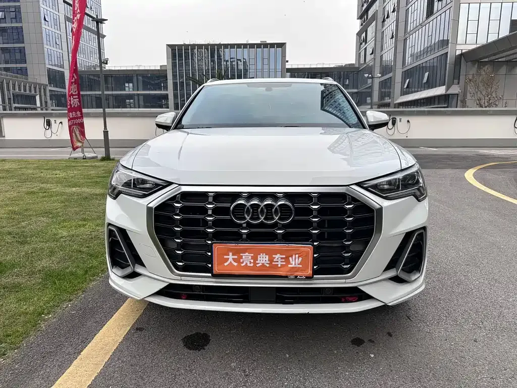Audi Q3 — фото 9