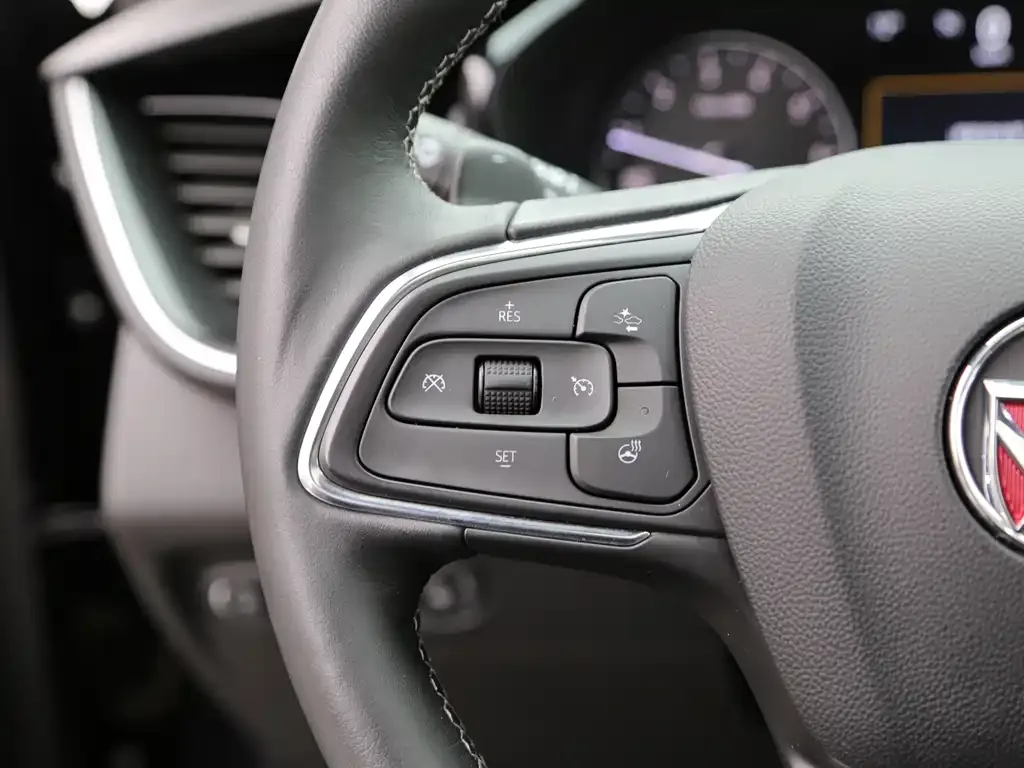 Buick Envision Plus — фото 4