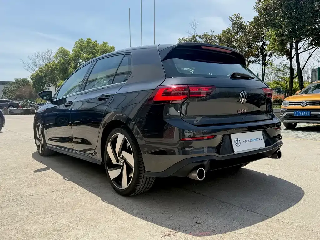 Volkswagen Golf GTI — фото 2