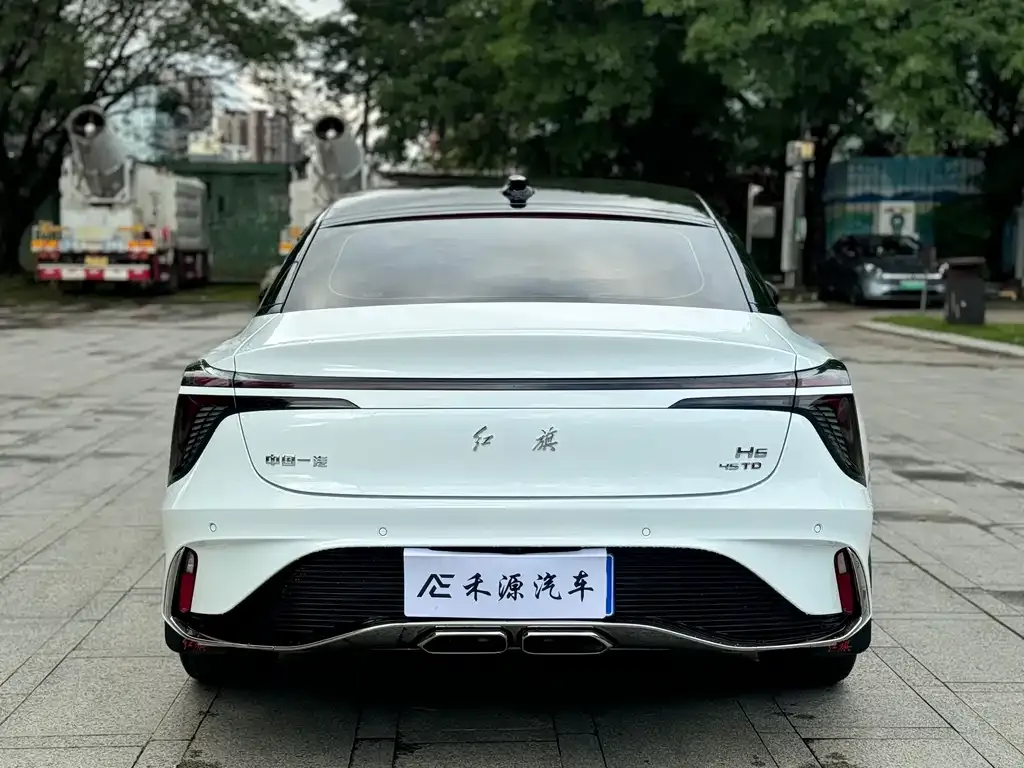 Hongqi H6 — фото 6