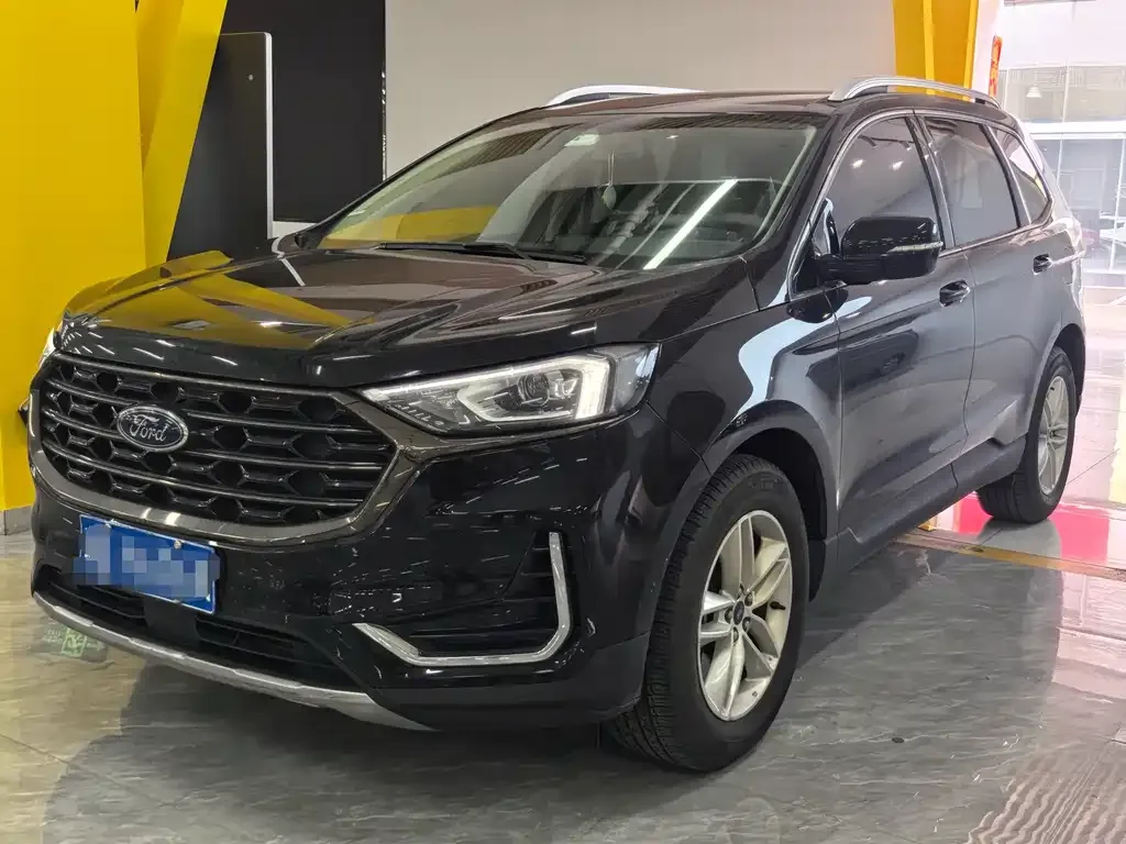 Ford Edge — фото 1