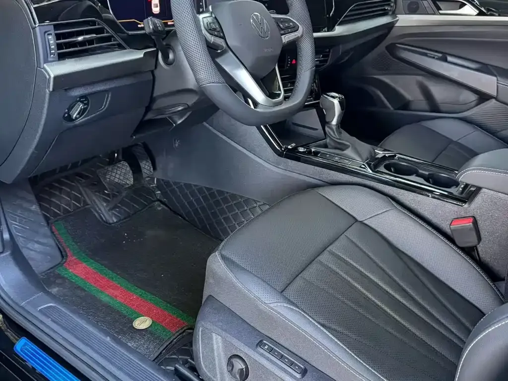 Volkswagen Passat — фото 4