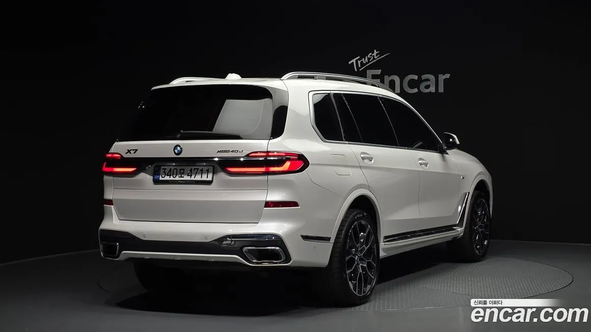 BMW X7 — фото 2