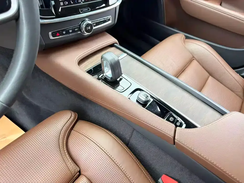 Volvo V90 — фото 10