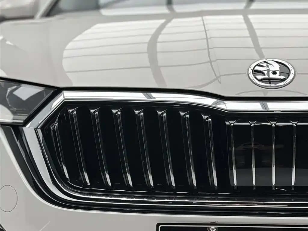 Skoda Octavia — фото 3