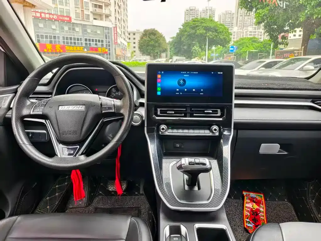 Haval M6 — фото 6