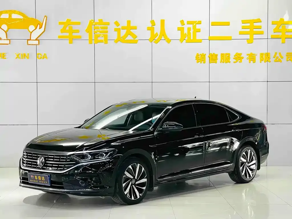 Volkswagen Passat — фото 1