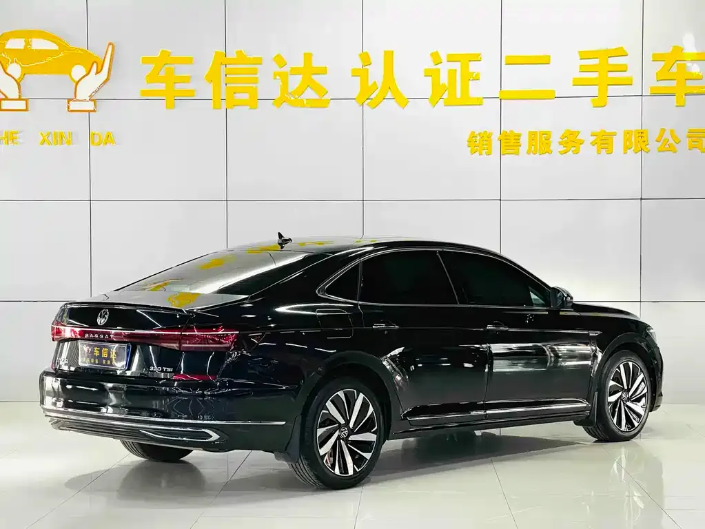 Volkswagen Passat — фото 6