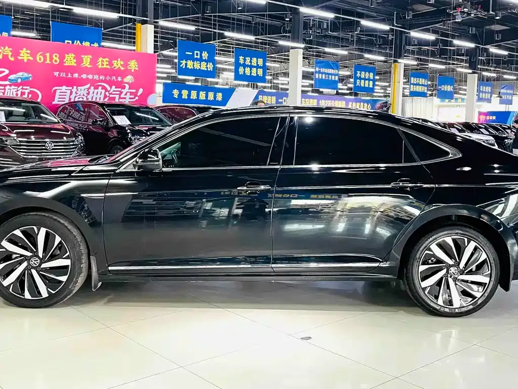 Volkswagen Passat — фото 4