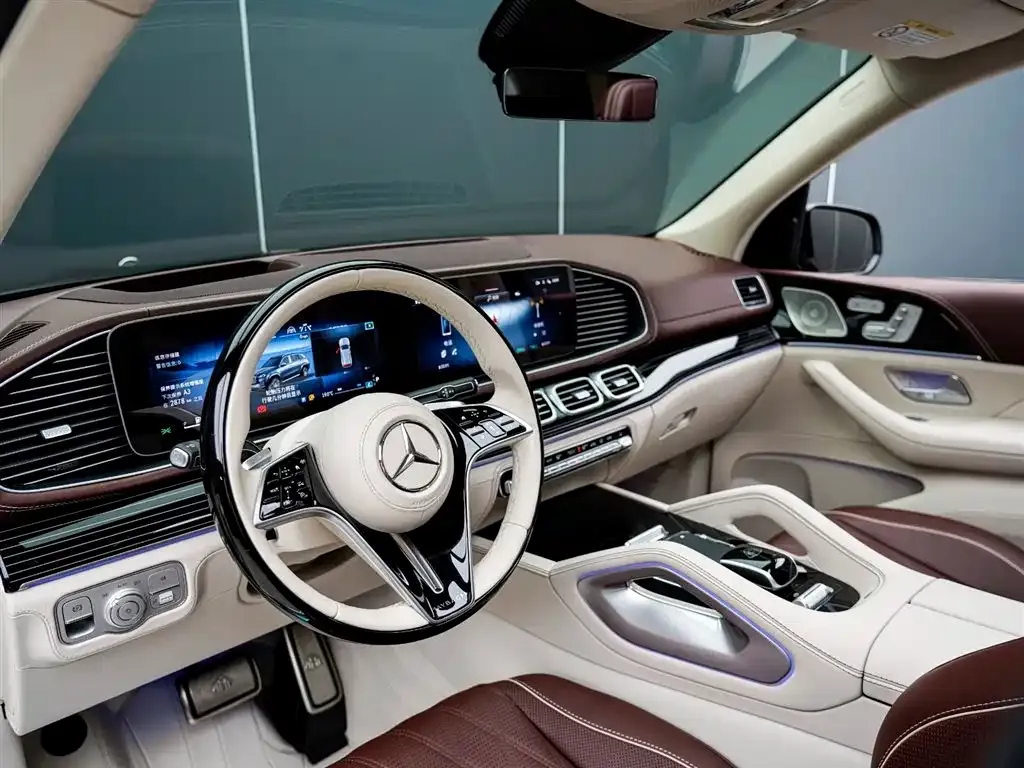 Mercedes-Benz GLS — фото 7