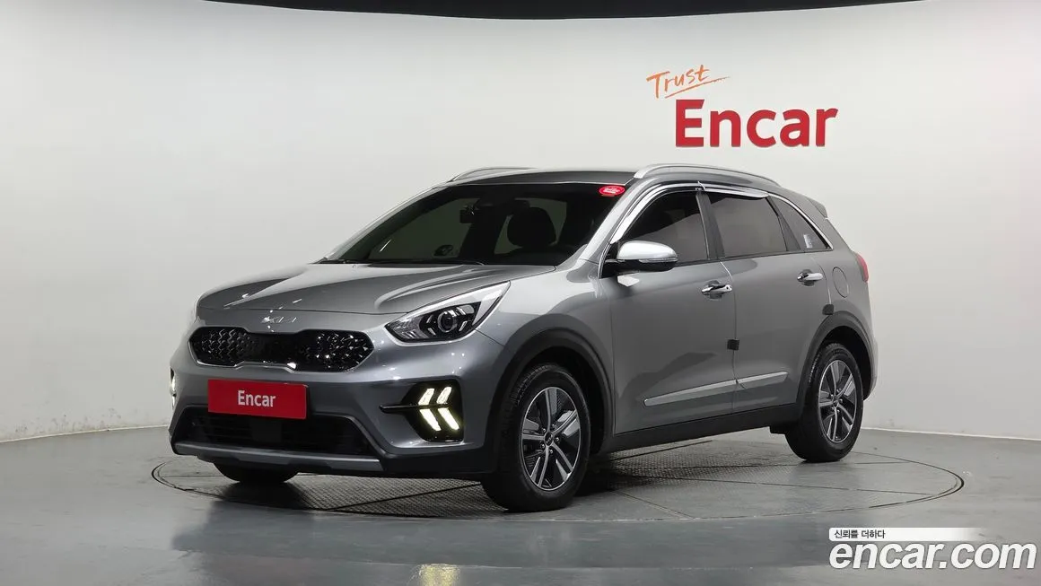 Kia Niro — фото 1