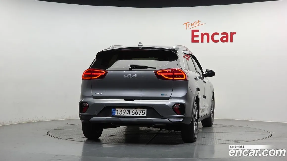 Kia Niro — фото 3
