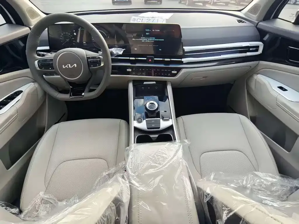 Kia Sportage — фото 7