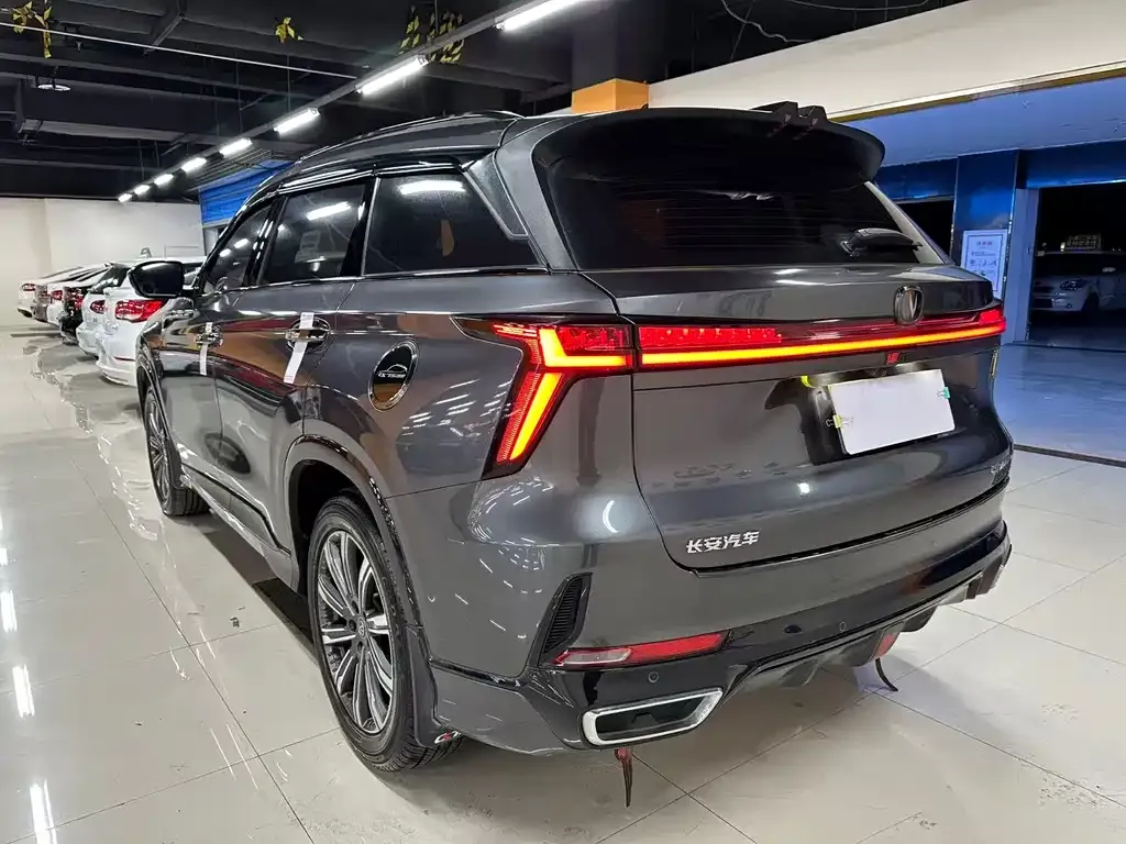 Changan CS75 PLUS — фото 2