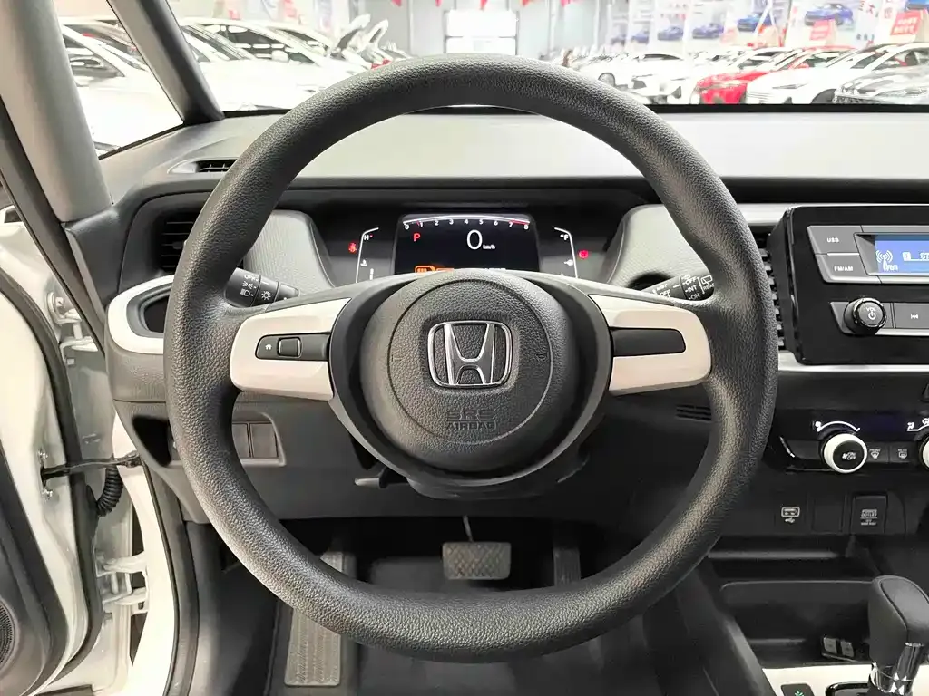 Honda Fit — фото 5