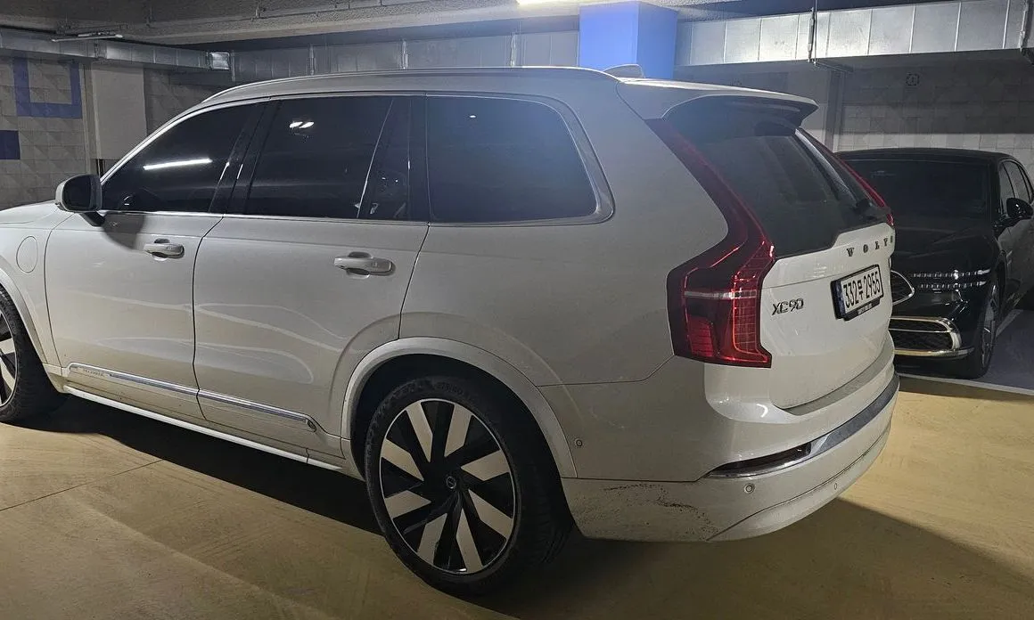 Volvo XC90 — фото 7