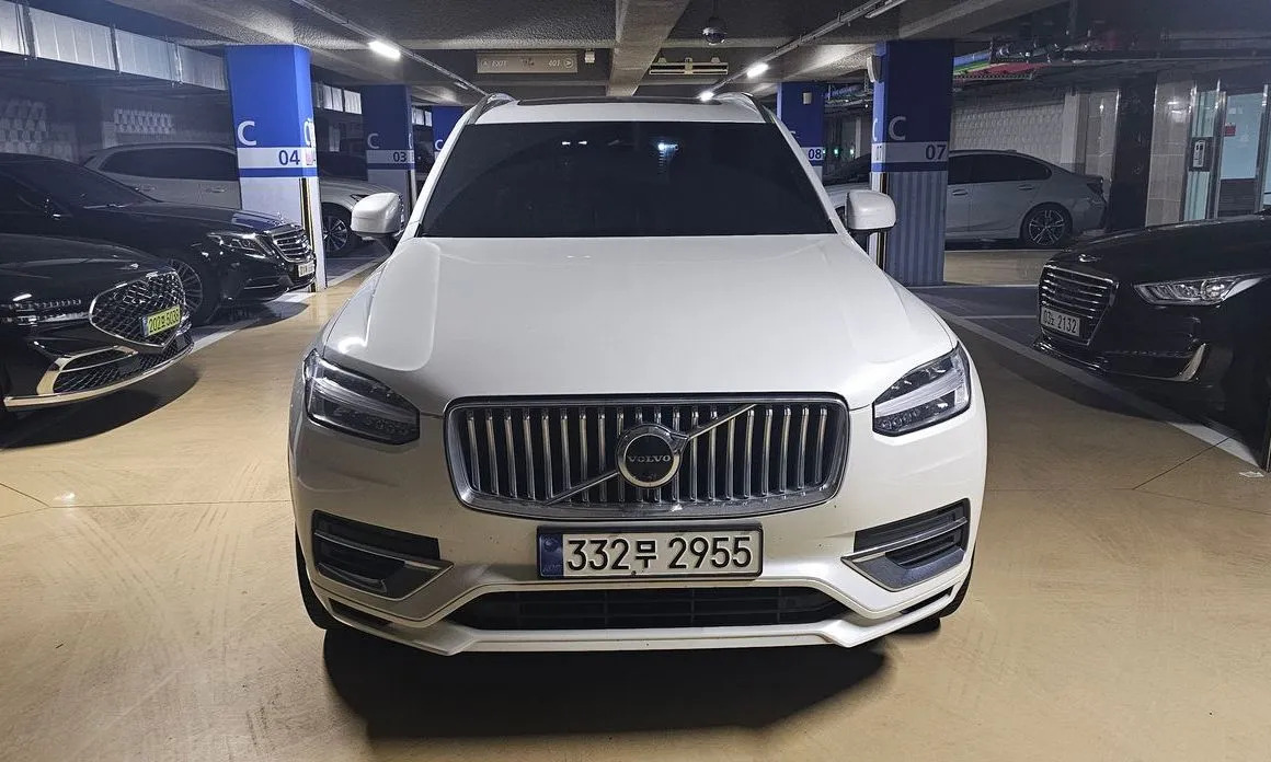 Volvo XC90 — фото 10