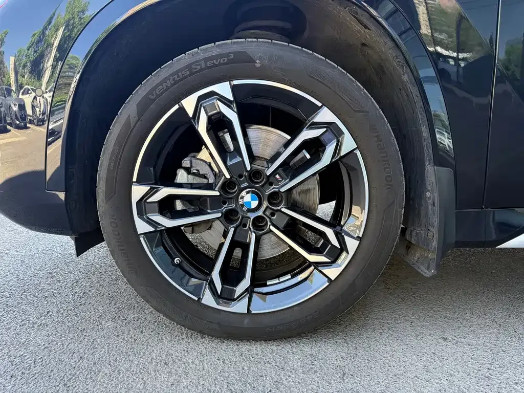 BMW X1 — фото 9