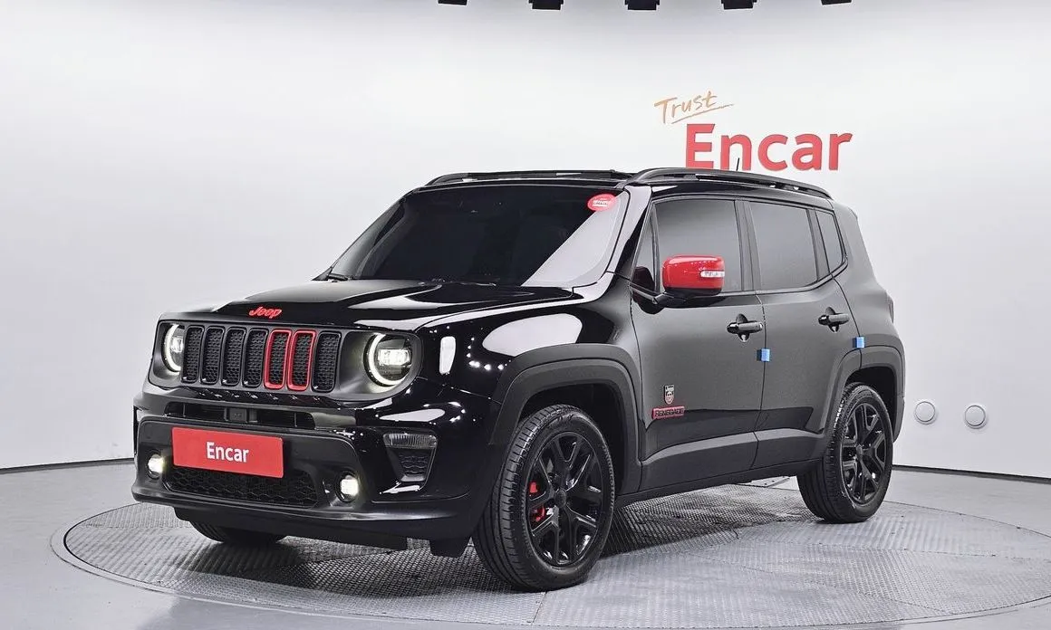 Jeep Renegade — фото 1