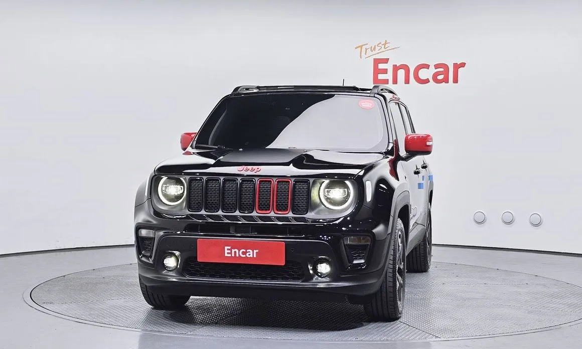 Jeep Renegade — фото 8