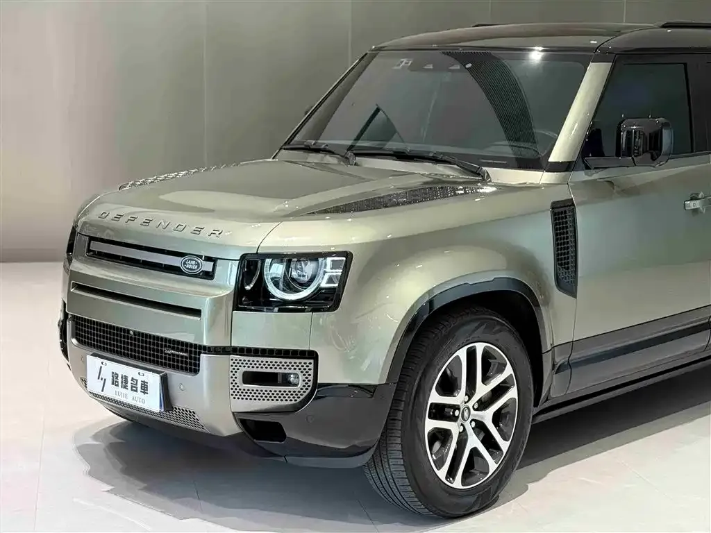Land Rover Defender — фото 7