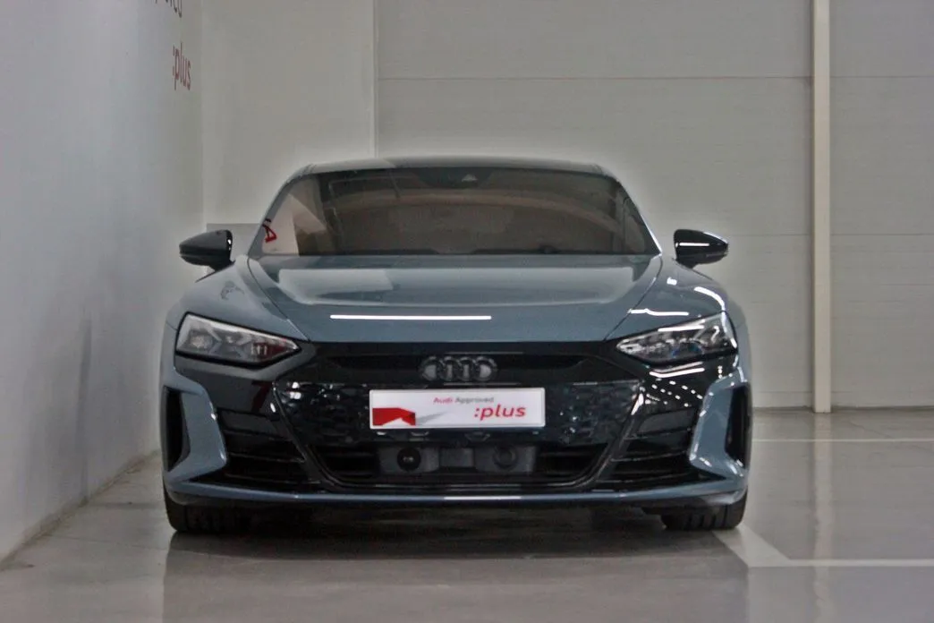 Audi e-tron GT — фото 5