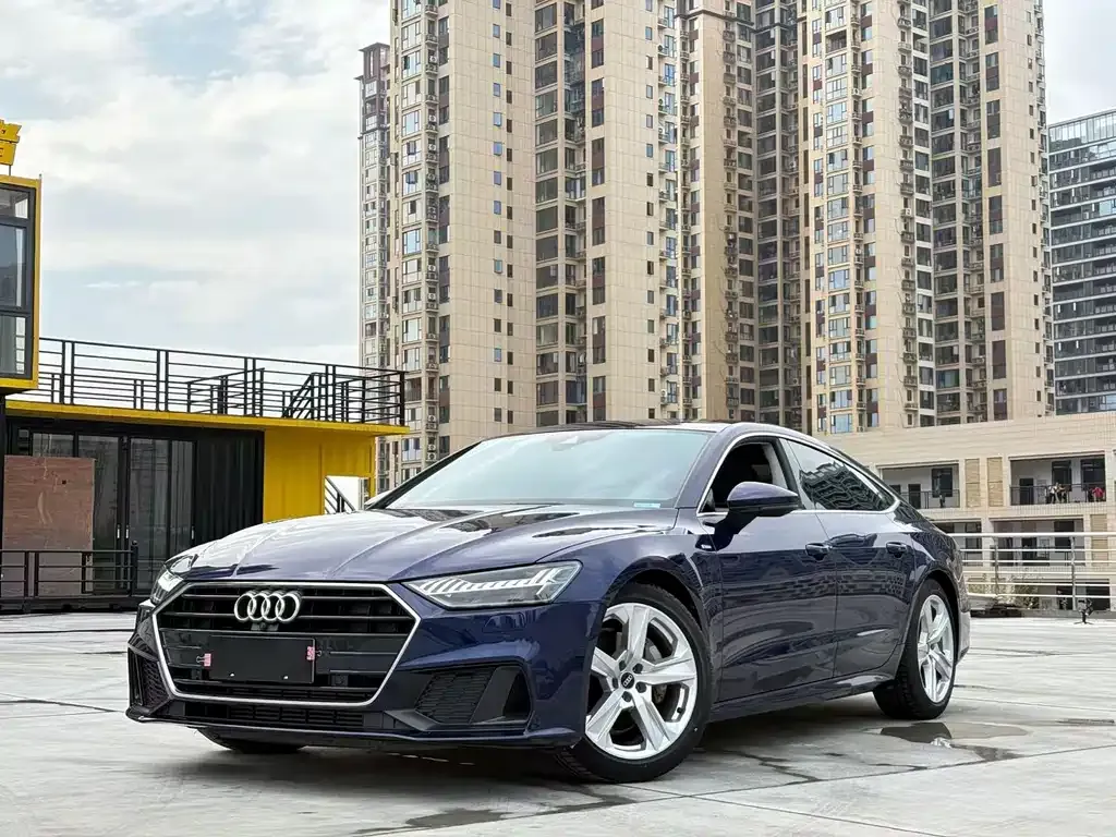 Audi A7 — фото 1
