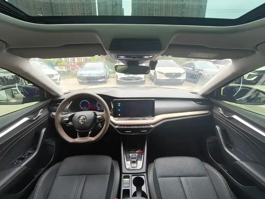 Skoda Octavia — фото 3
