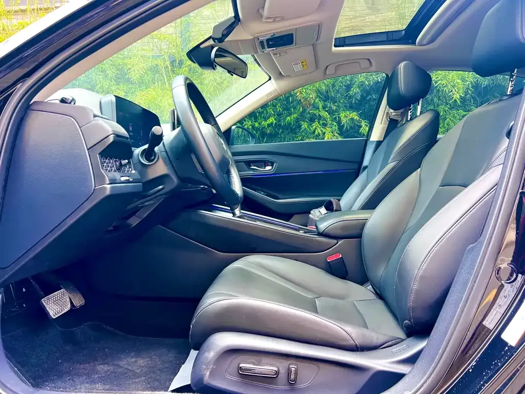 Honda Accord — фото 6