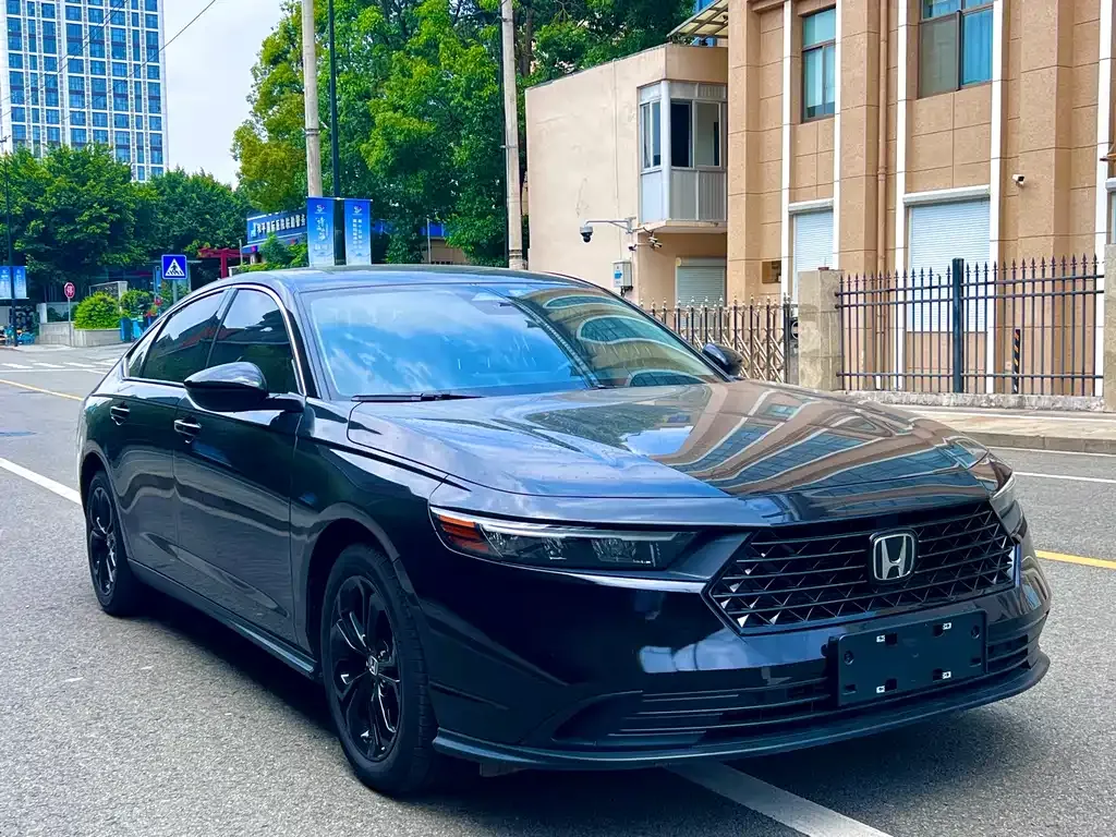 Honda Accord — фото 7