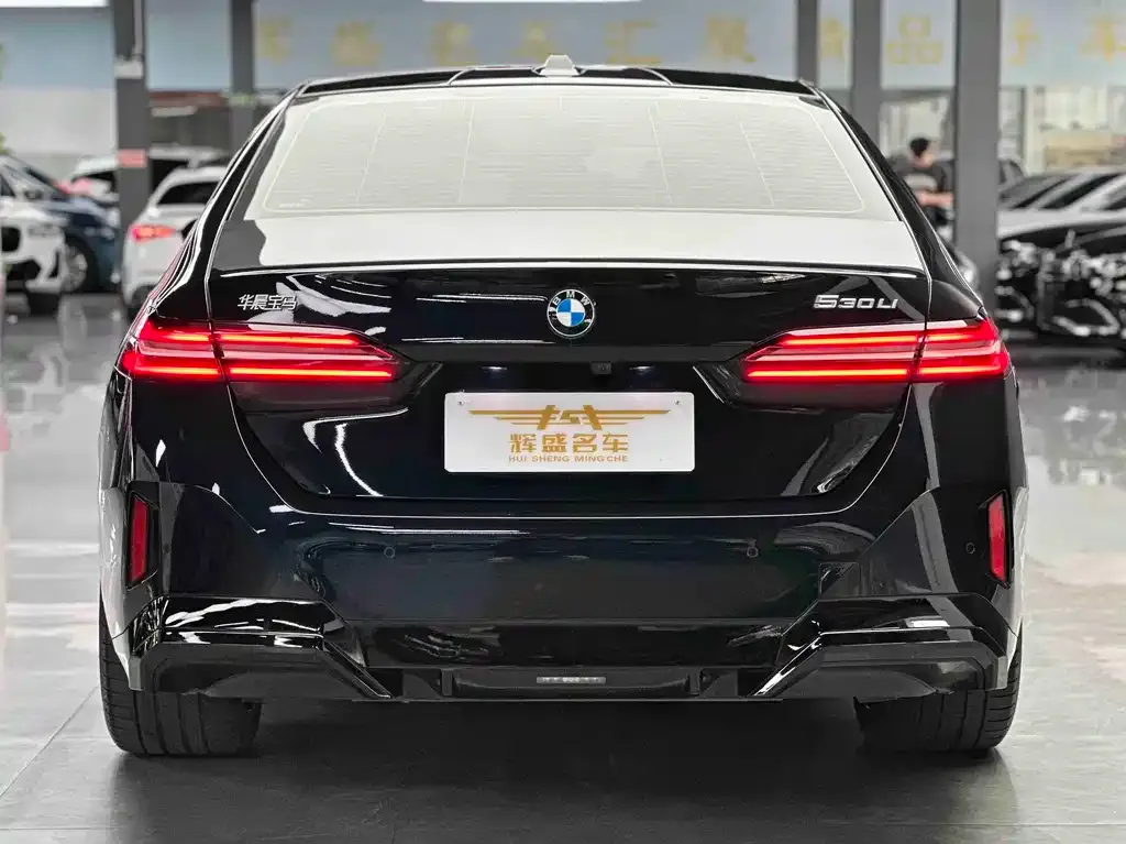 BMW 5 Series — фото 2