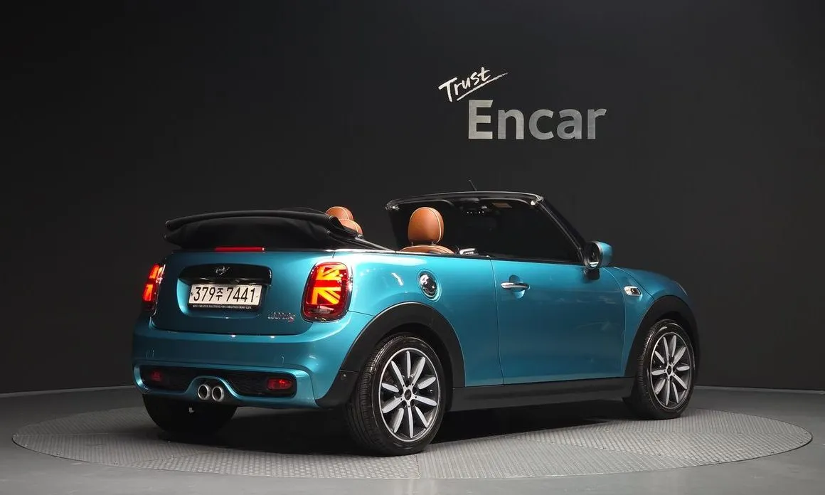 Mini Cooper Convertible — фото 6