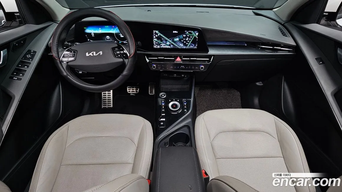 Kia Niro — фото 10