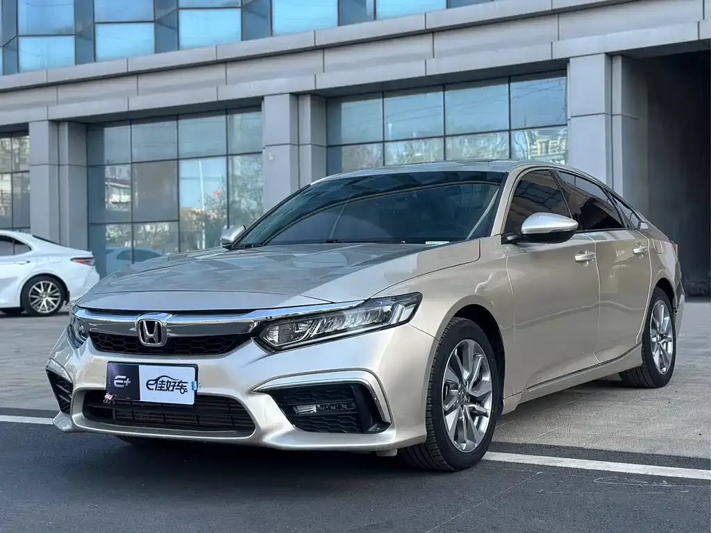 Honda Inspire — фото 1