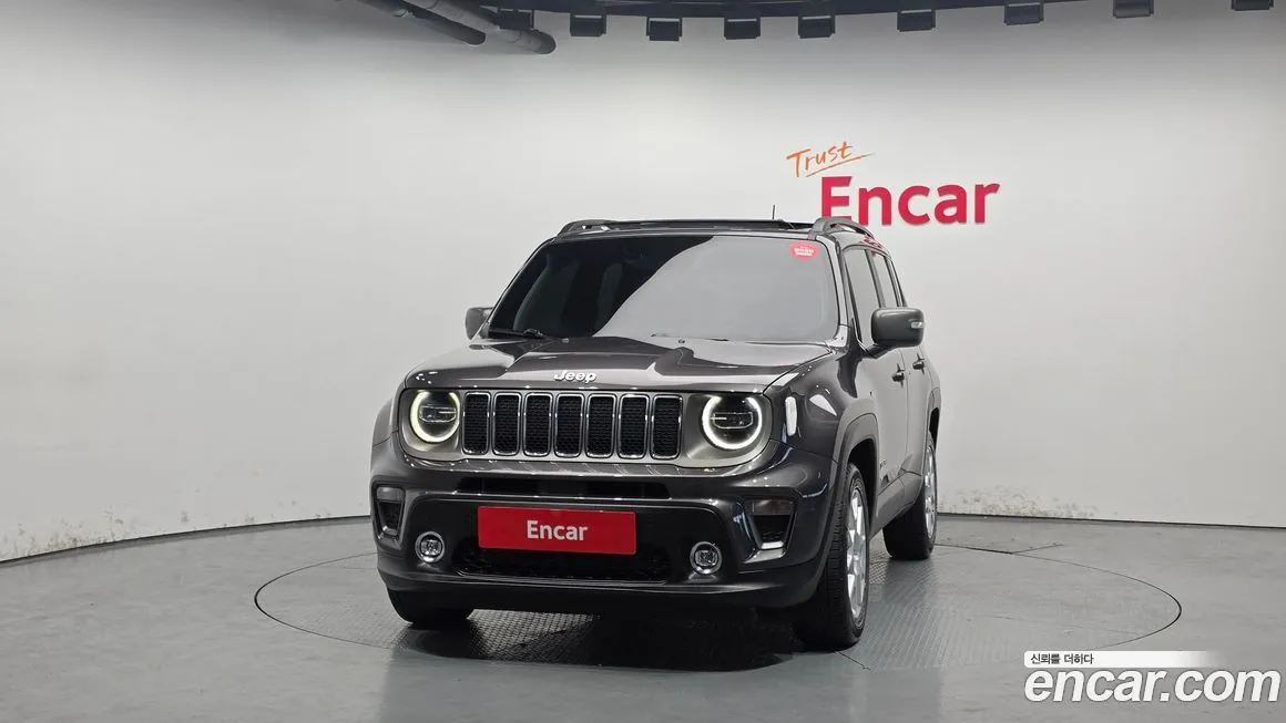 Jeep Renegade — фото 4