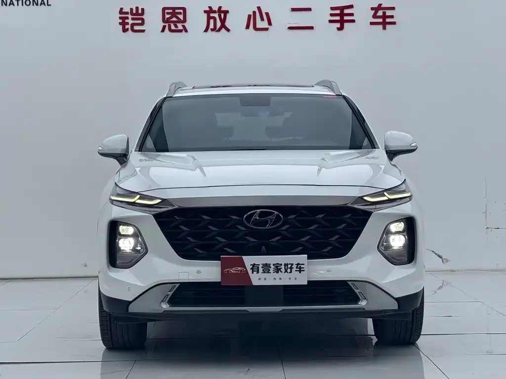 Hyundai Santa Fe — фото 3