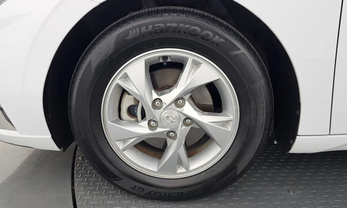 Hyundai AVANTE — фото 7