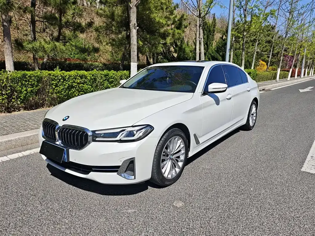 BMW 5 Series — фото 10
