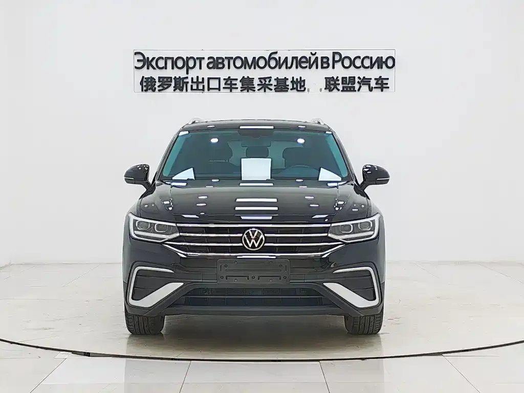 Volkswagen Tiguan L — фото 4