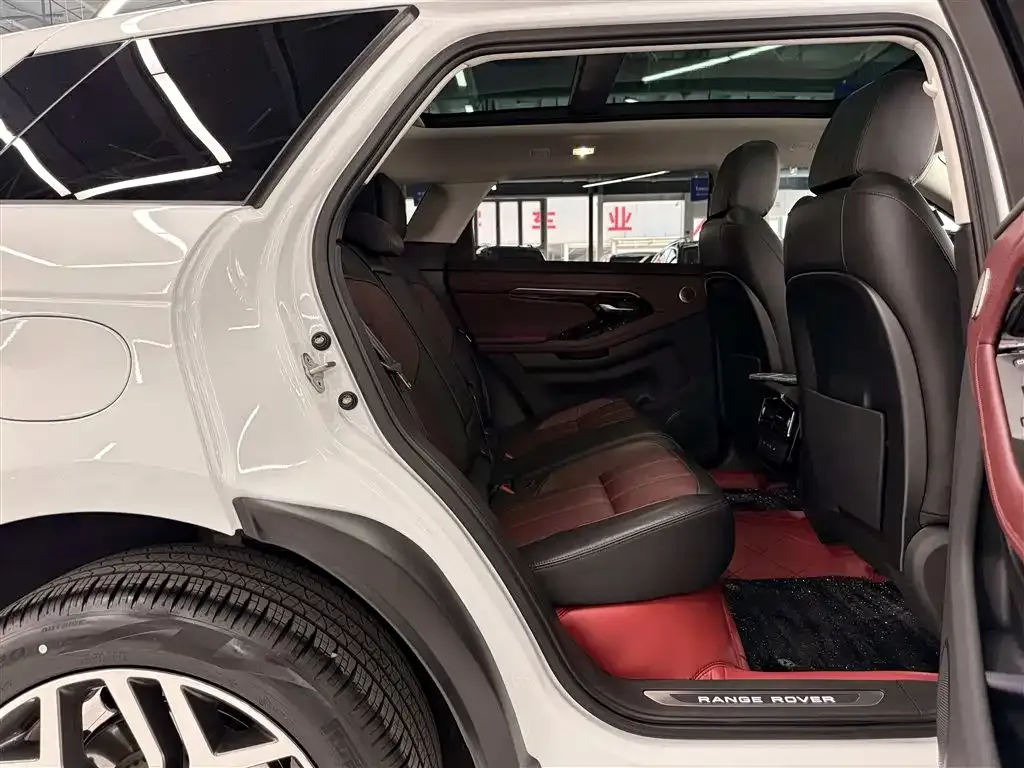 Land Rover Evoque — фото 10