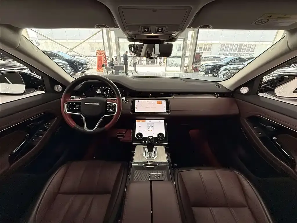 Land Rover Evoque — фото 9