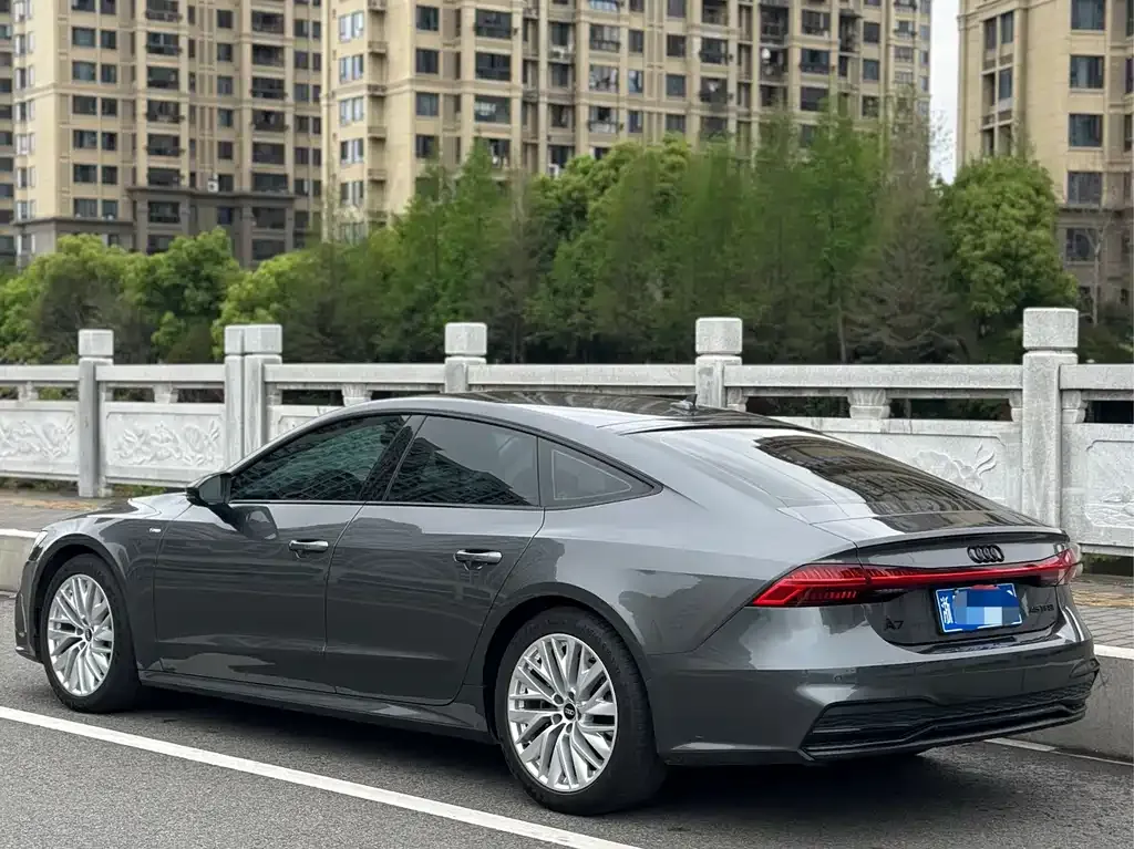 Audi A7 — фото 9