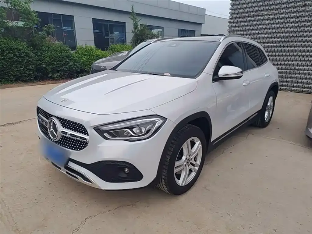 Mercedes-Benz GLA — фото 9