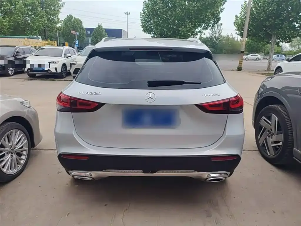 Mercedes-Benz GLA — фото 6