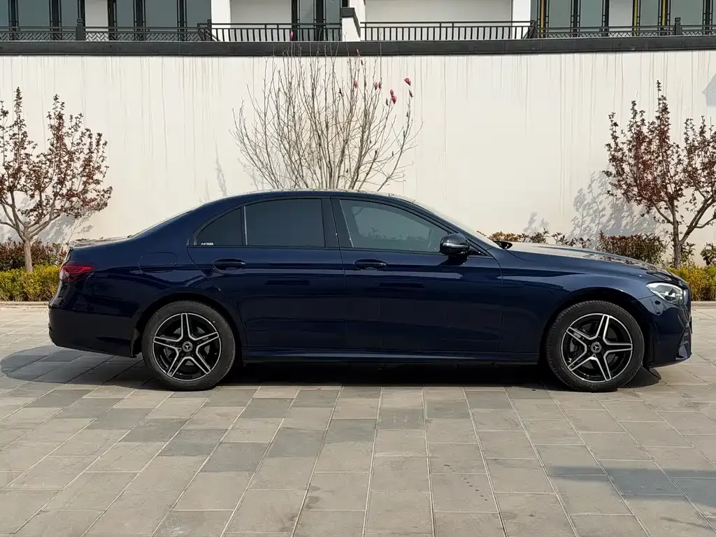 Mercedes-Benz E-Class (Import) — фото 8