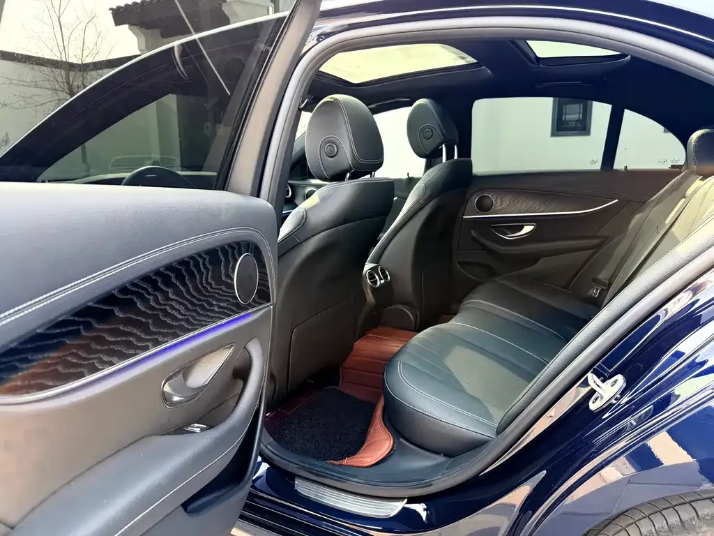 Mercedes-Benz E-Class (Import) — фото 9