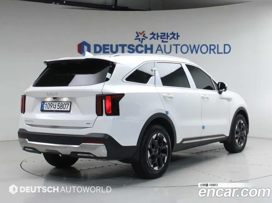 Kia Sorento — фото 6