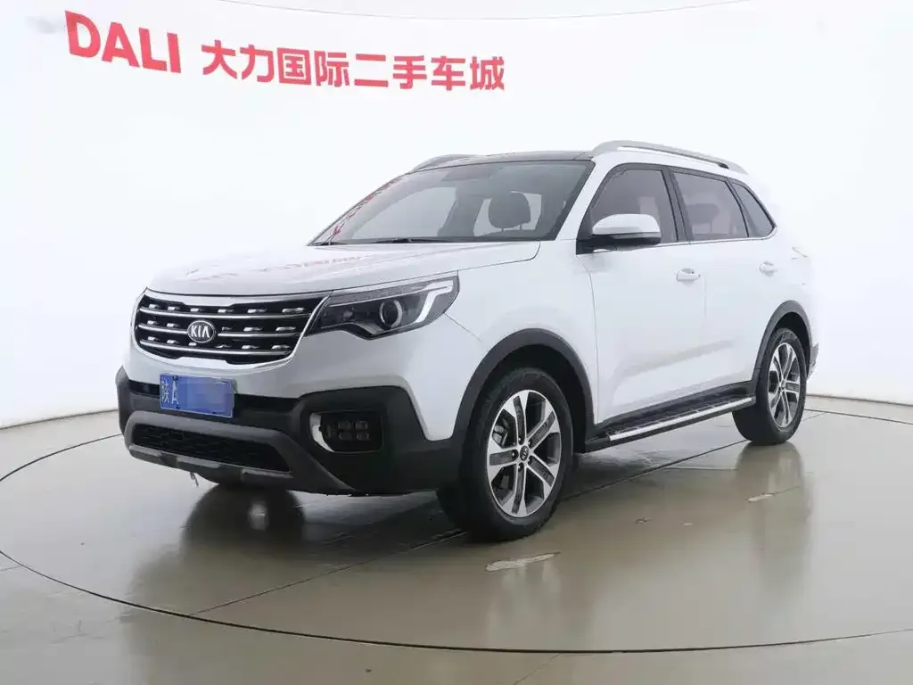 Kia Sportage — фото 1