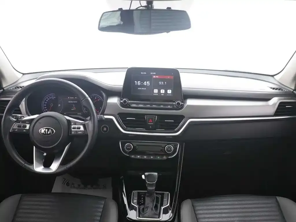 Kia Sportage — фото 5