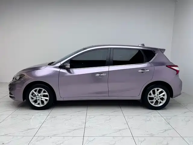 Nissan Tiida — фото 10